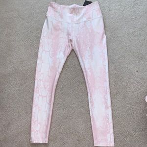 Calia by Carrie Underwood leggings